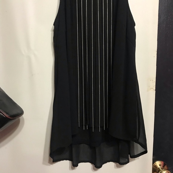 Black Chain Top - Picture 3 of 7